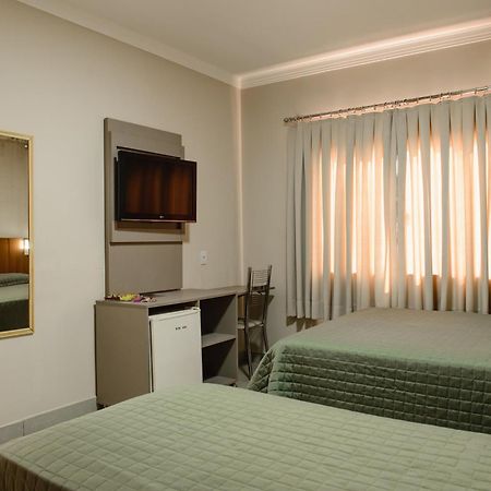Hotel Trevo Cascavel Ngoại thất bức ảnh